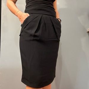 A Turkish designer brand, Machka skirt. Size 2 (EU 36). Knee length.